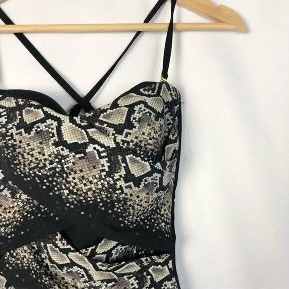 Gottex Swim Black Solid Snake Skin One Piece Swimsuit 8 - Picture 3 of 4